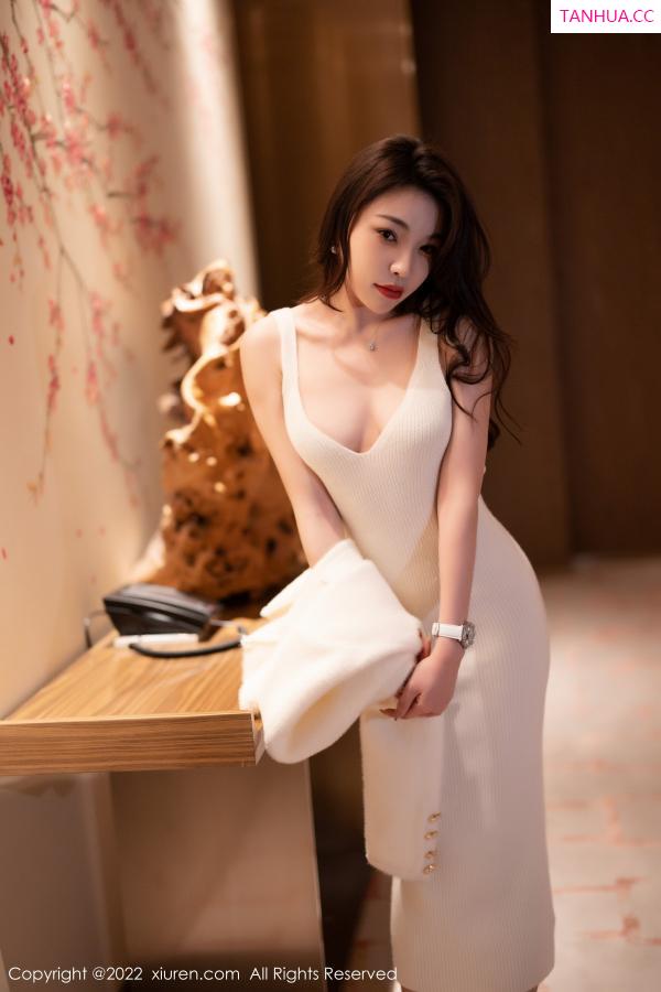 陈芝 芝芝Booty [XiuRen]高清写真图 2022.12.16 No.6010 徐莉芝Booty 长裙美腿第19张图片